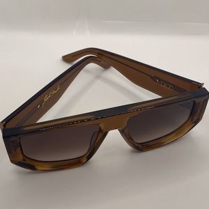 Dezi Bactrack Sunglasses